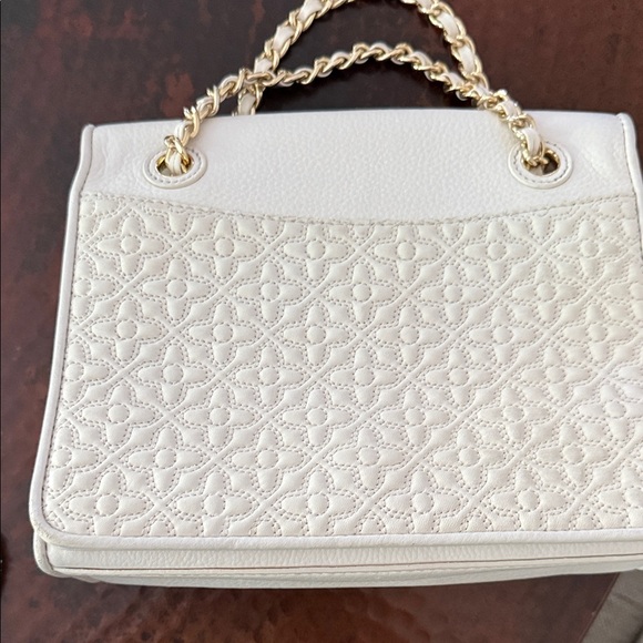 Tory Burch Handbags - Tory Burch White Quilted Shoulder Bag